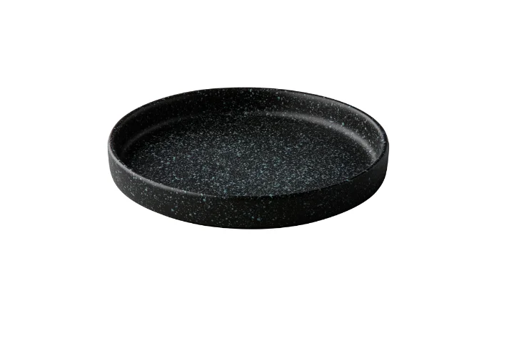 Bord opstaande rand zwart met blauwe spikkels 17cm